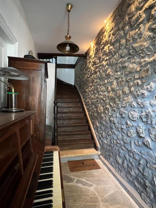 Madame Parisienne Villa Nafpaktos Eksteriør billede